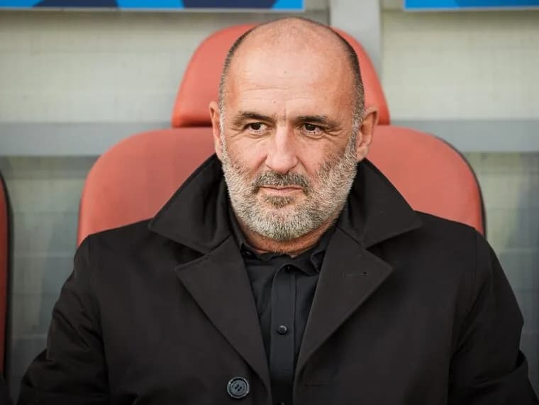 Ile zarabia trener reprezentacji Polski? Zaskakujące różnice w wynagrodzeniu