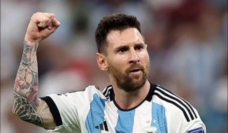Ile zarabia Messi na godzinę? Zaskakujące fakty o jego dochodach