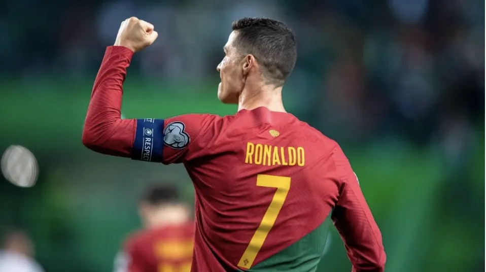 Pierwszy miliarder wśród piłkarzy? Ronaldo znów przechodzi do historii!